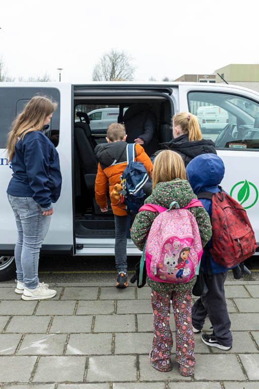 Vacature: Chauffeur leerlingenvervoer regio IJsselstein/Nieuwegein – Parttime (15–20 uur per week)