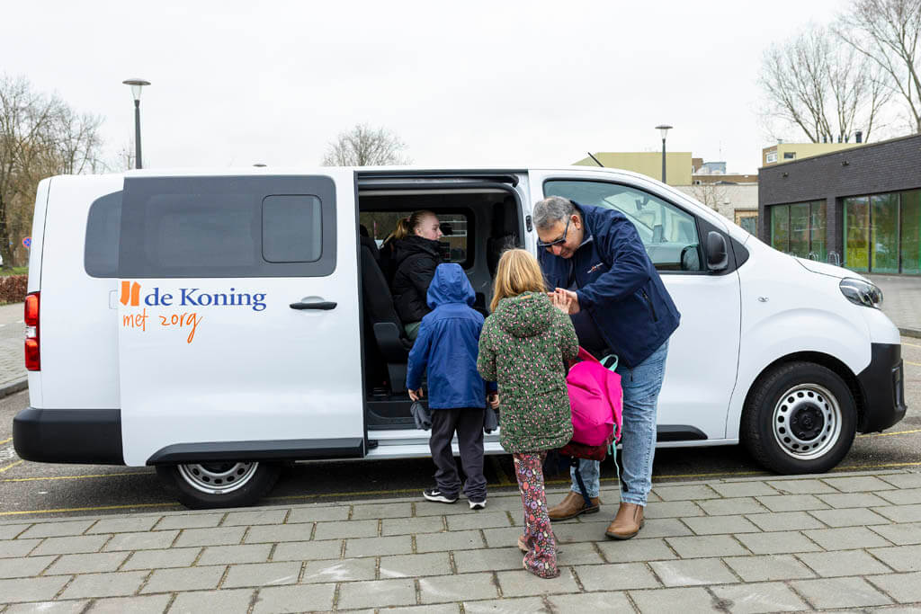 Vacature: Chauffeur leerlingenvervoer regio Drimmelen/Moerdijk – Parttime (15–20 uur per week)